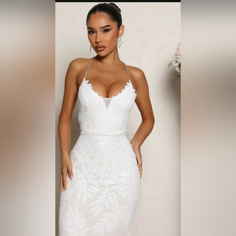 Steadfast white elegant maxi lace dress. Brand New